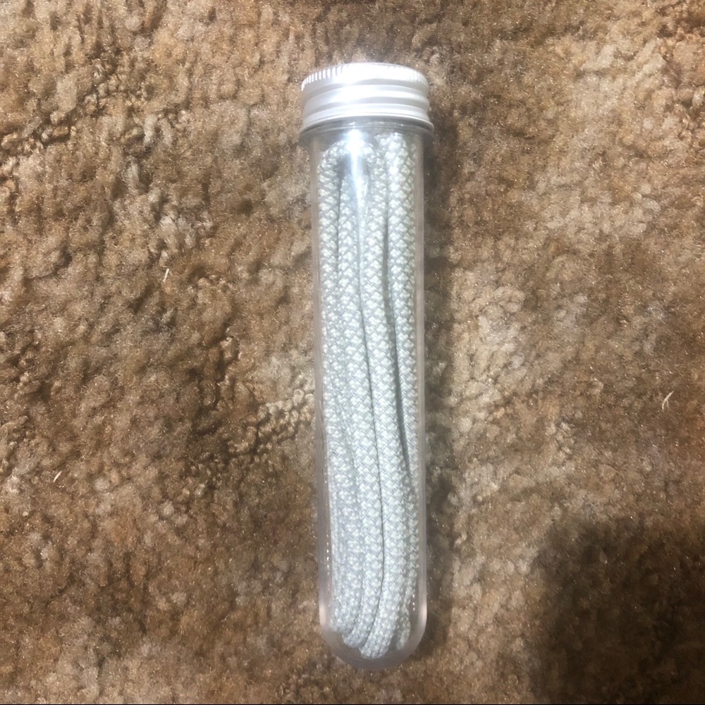 3M reflective shoe laces.